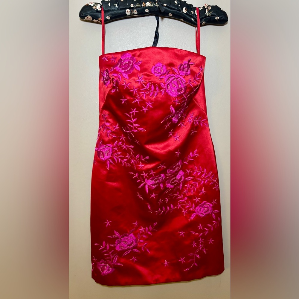 Kay Unger Red Satin Cocktail Strapless Dress Embroidered Beaded Fuchsia 2P - Picture 2 of 11